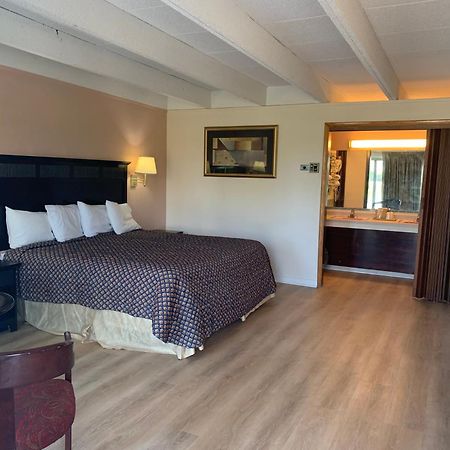 Tollway Inn Beloit South Beloit Экстерьер фото