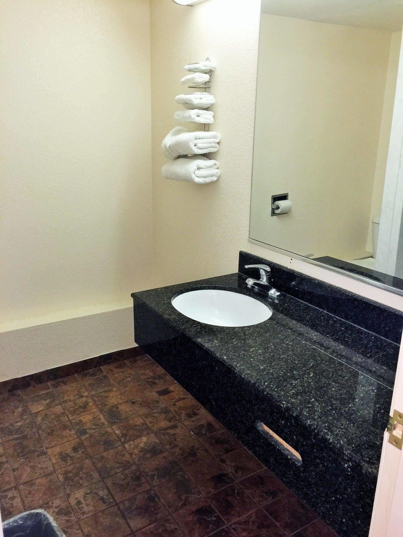 Tollway Inn Beloit South Beloit Экстерьер фото