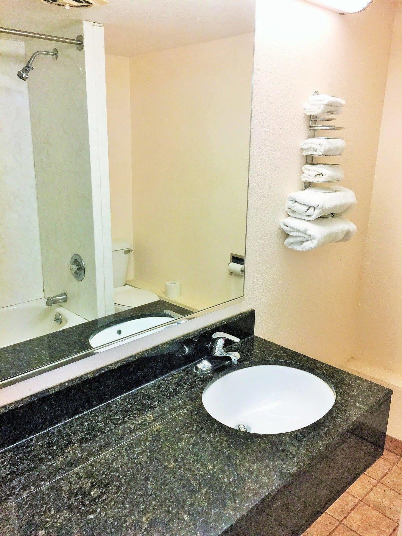 Tollway Inn Beloit South Beloit Экстерьер фото