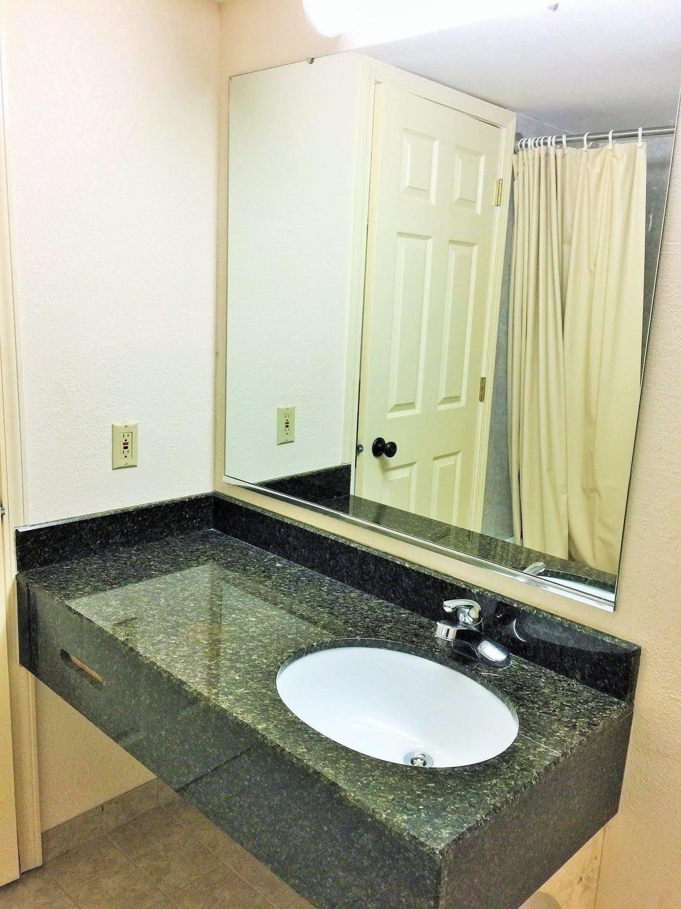 Tollway Inn Beloit South Beloit Экстерьер фото