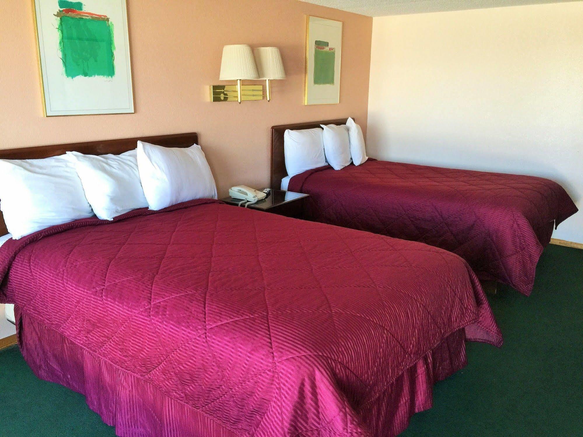 Tollway Inn Beloit South Beloit Экстерьер фото