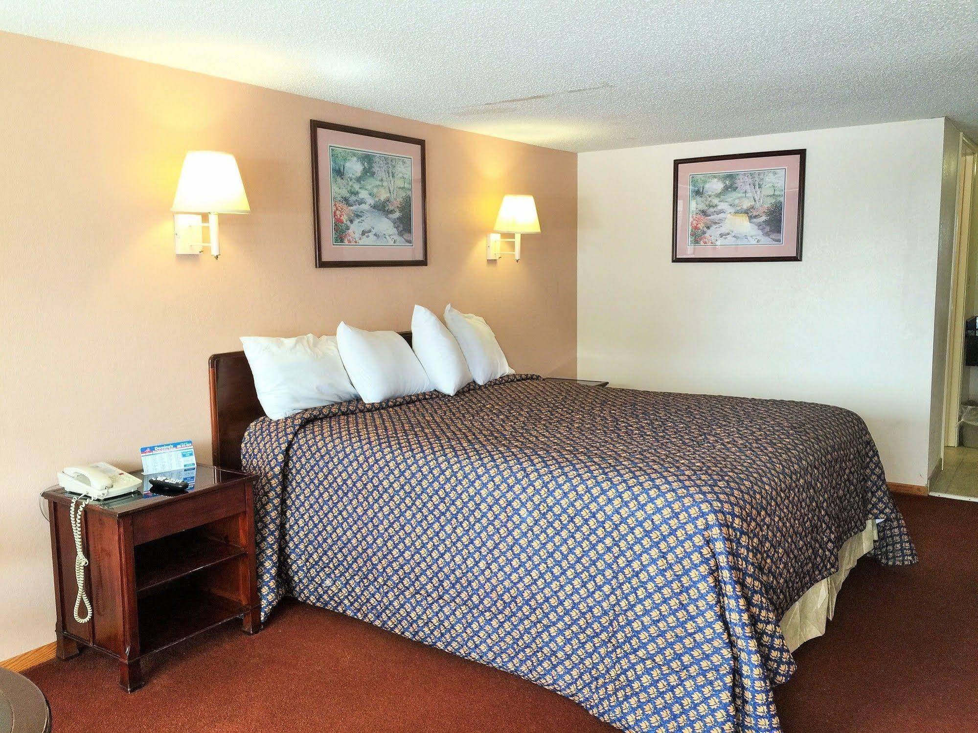 Tollway Inn Beloit South Beloit Экстерьер фото